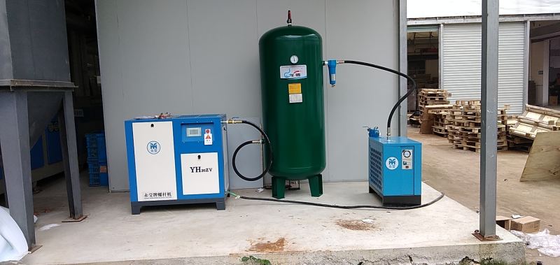 簡(jiǎn)單談?wù)劼輻U空壓機(jī)油泥積碳的成因-權(quán)偉永瑩節(jié)能空壓機(jī)廠家