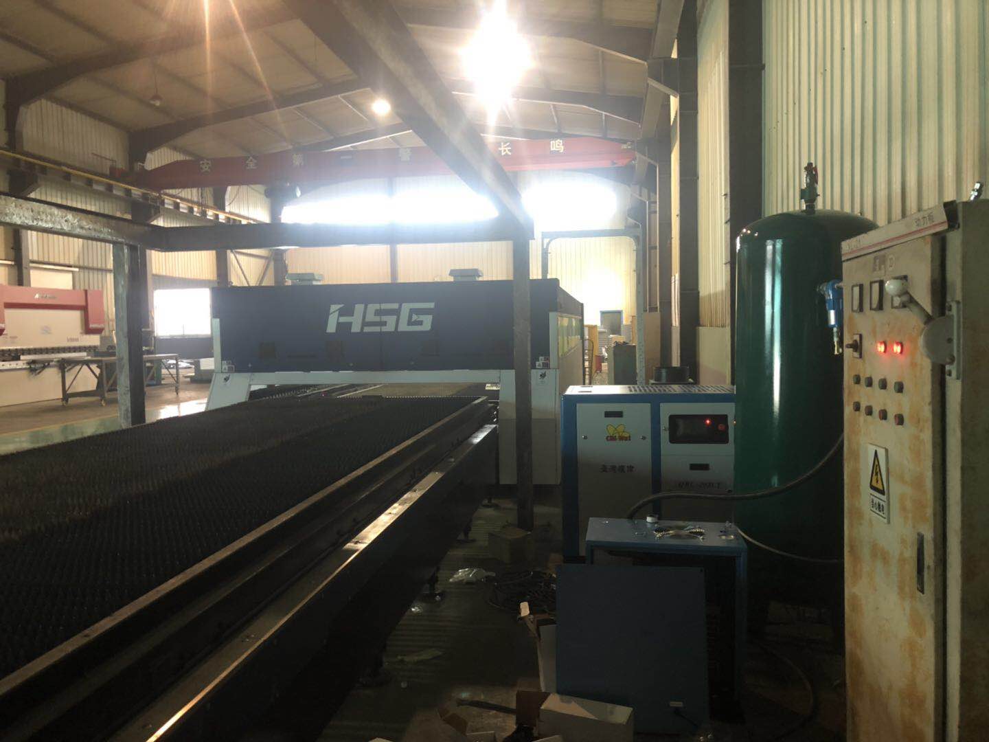 激光切割螺桿空壓機 激光切割螺桿空壓機